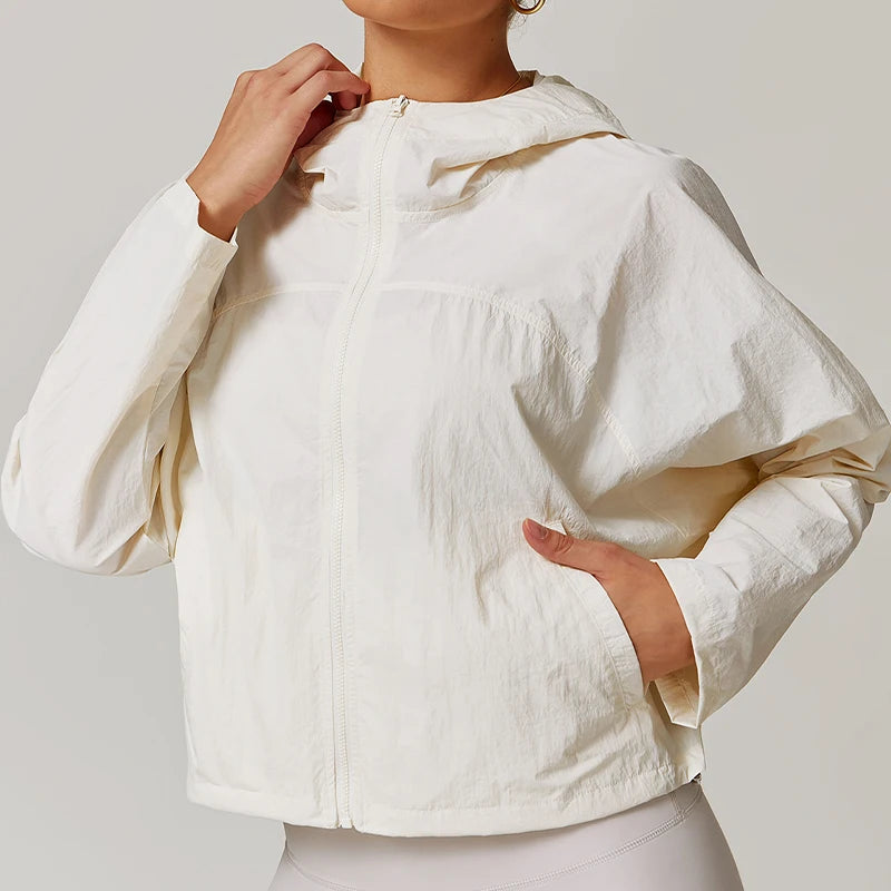 Carethier Windproof Sports Jacket – Quick-Dry Zip-Up Running Top
