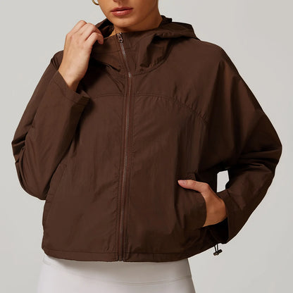 Carethier Windproof Sports Jacket – Quick-Dry Zip-Up Running Top