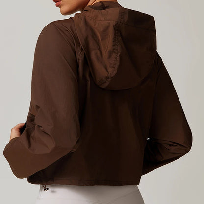 Carethier Windproof Sports Jacket – Quick-Dry Zip-Up Running Top